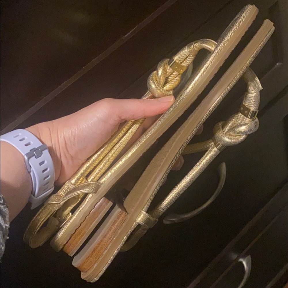 Beautiful MK gold Sandals - Picture 3 of 11